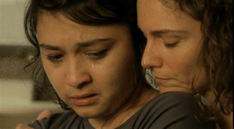 Isabella Laughland, Ariane Labed Lesbian Scene in Trigonometry .